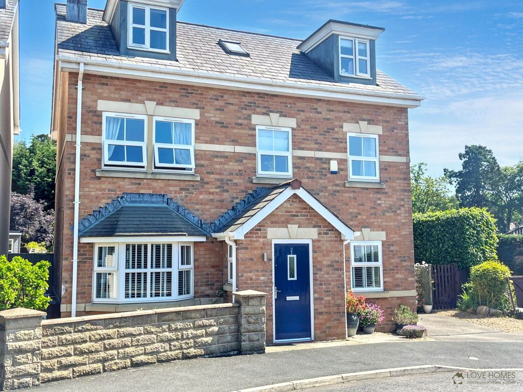 Property photo 1 of 36
