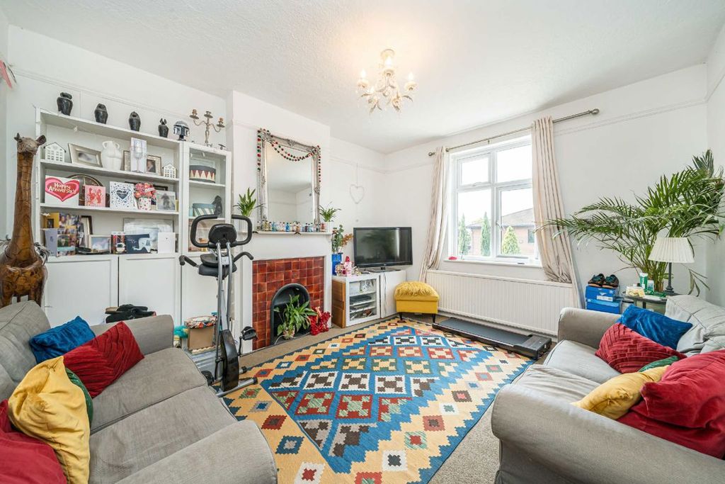 Property photo 2 of 4