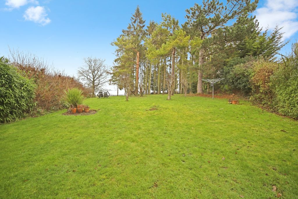 Property photo 2 of 20 Pbox-Img.Jpg