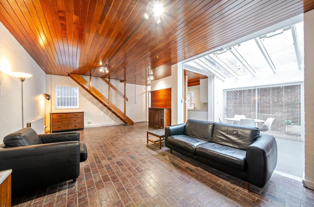 Property photo 1 of 26 1404744-26-6977886dc6197.Jpg