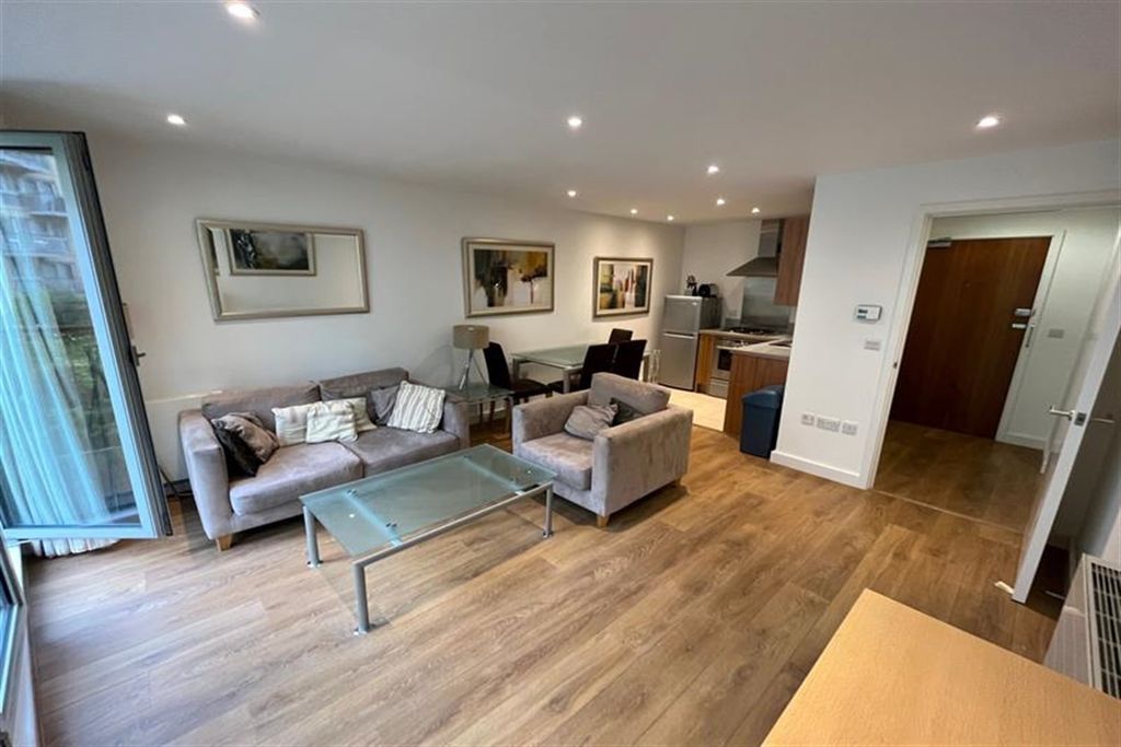 Property photo 1 of 11 (Main)