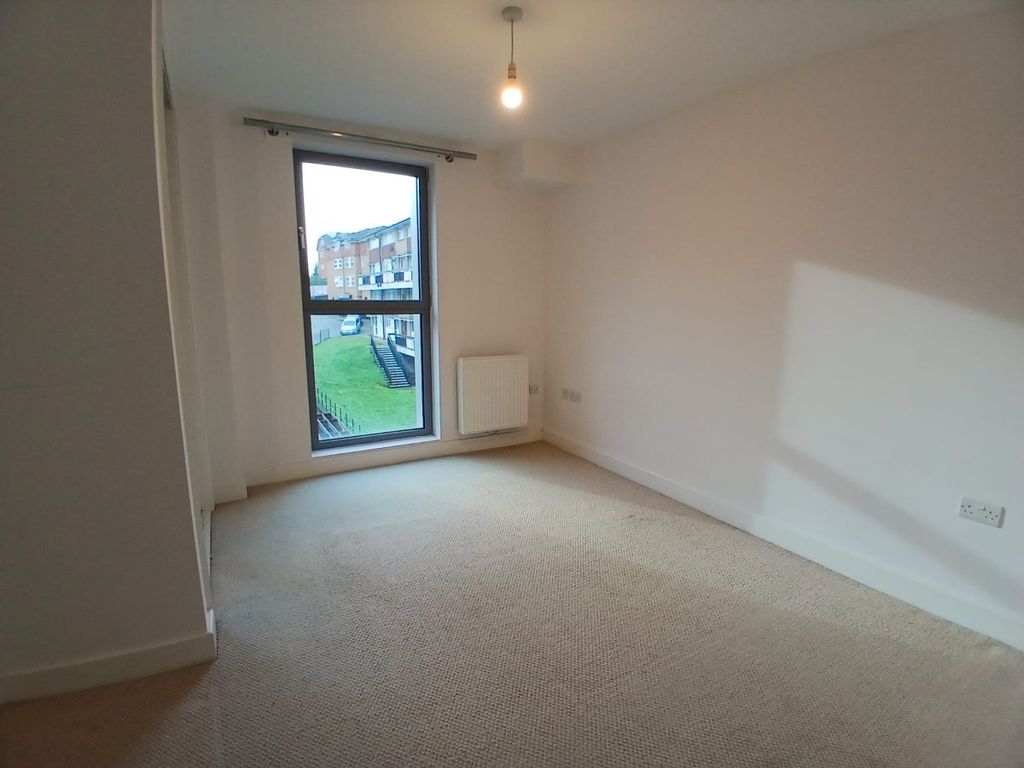 Property photo 2 of 8