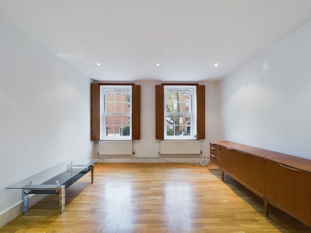 Property photo 1 of 15 Living Room