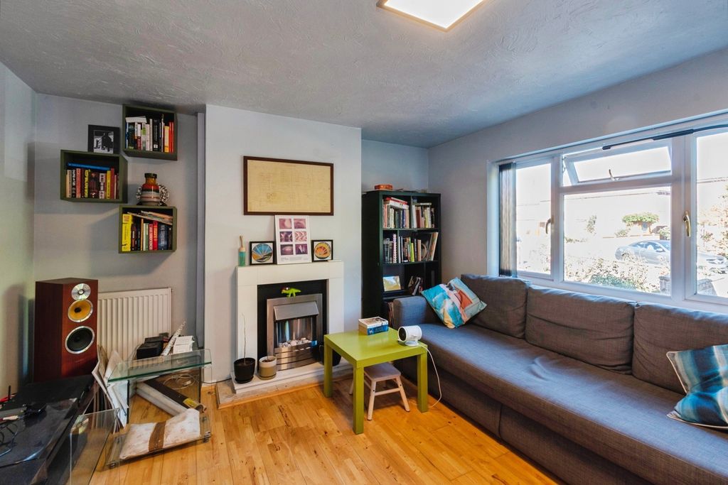 Property photo 3 of 20 Pbox-Img.Jpg