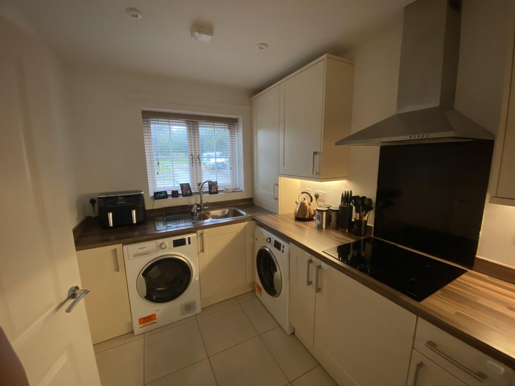 Property photo 3 of 13 Img_9566