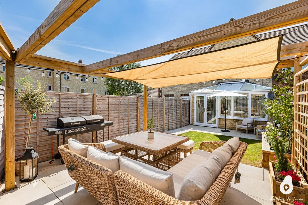 Property photo 2 of 22 5290742
