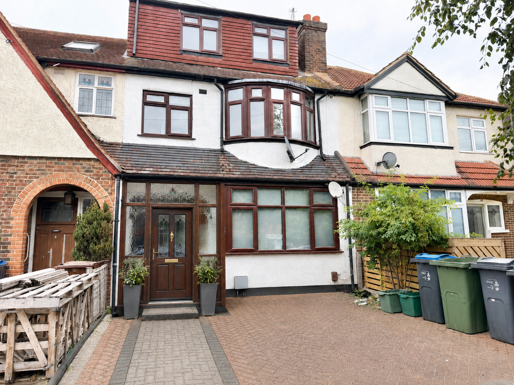 Property photo 1 of 17 External