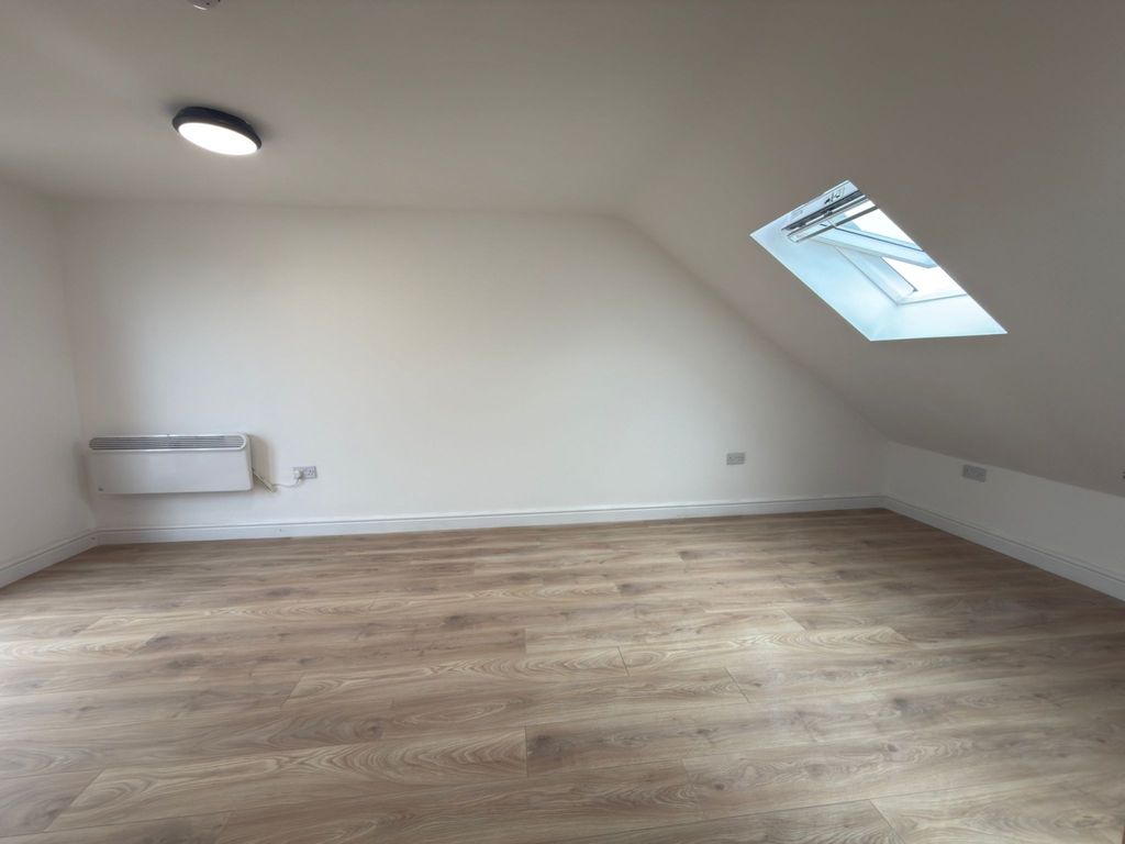 Property photo 3 of 17 Whatsapp Image 2026-09-02 At 17.35.34 (2)