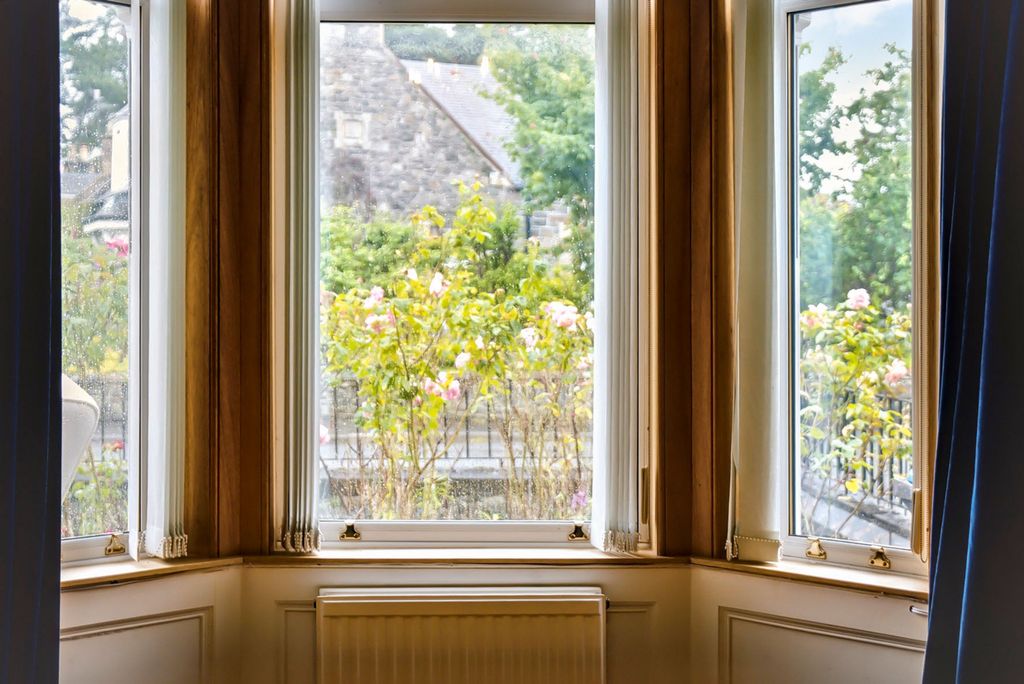 Property photo 3 of 18 Property Image 3
