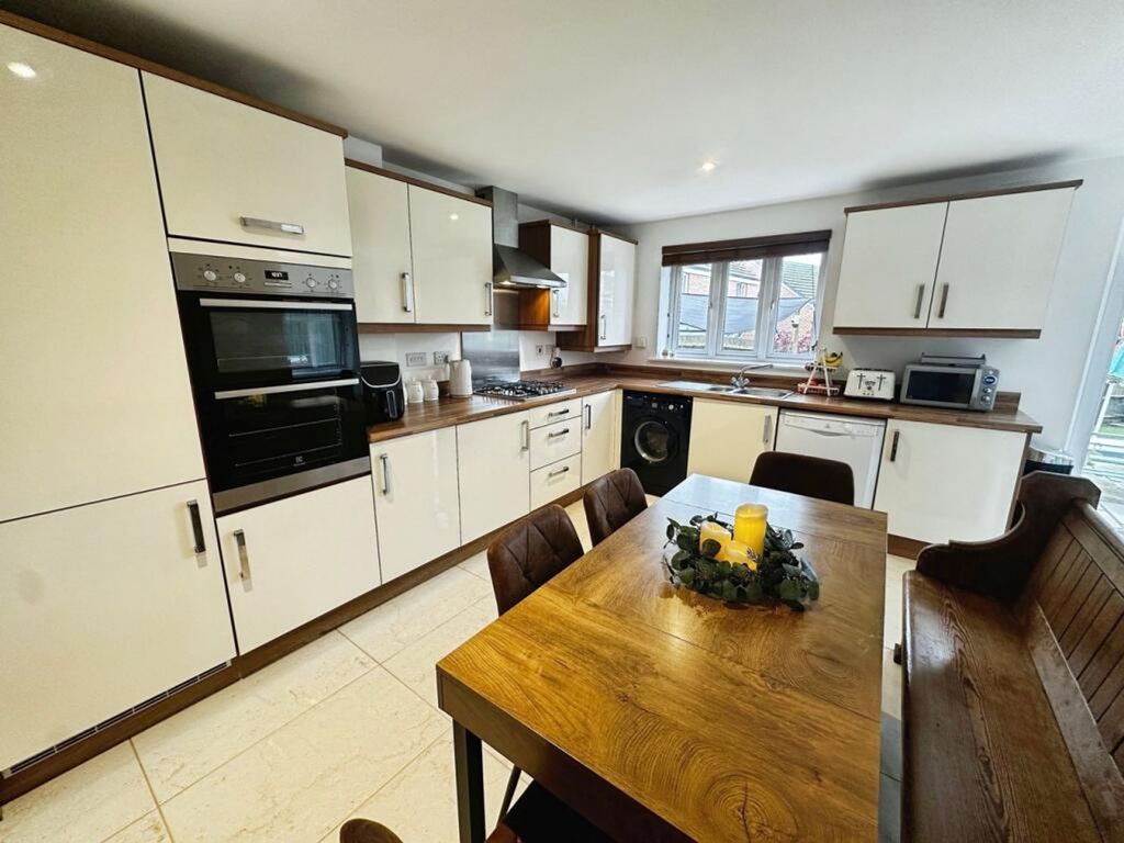 Additional image 14 of 5 bed detached house for saleCae Rhedyn, Coity CF35