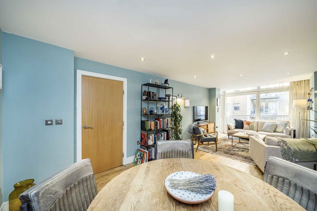 Property photo 2 of 5