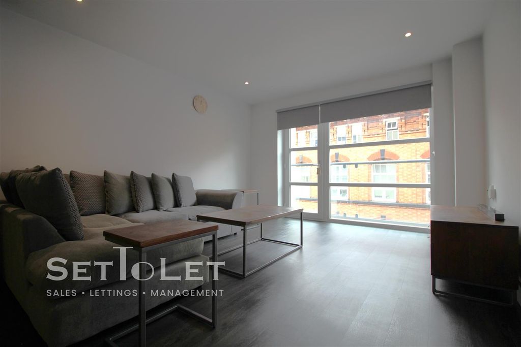 Property photo 3 of 13 Img_1083.Jpg