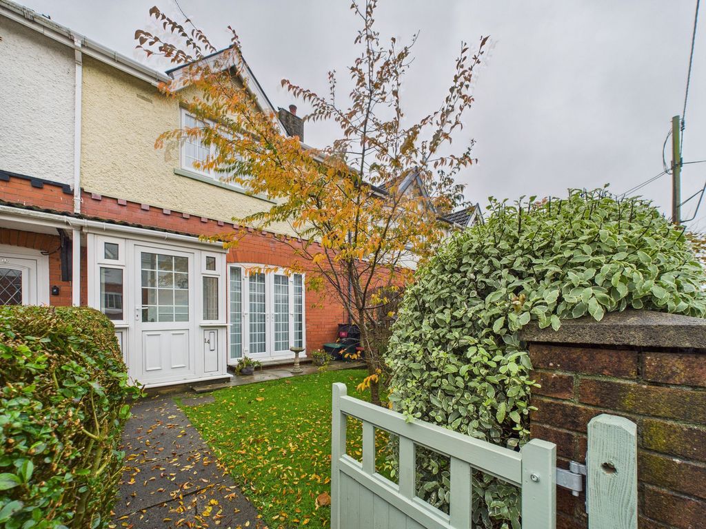 Property photo 1 of 33