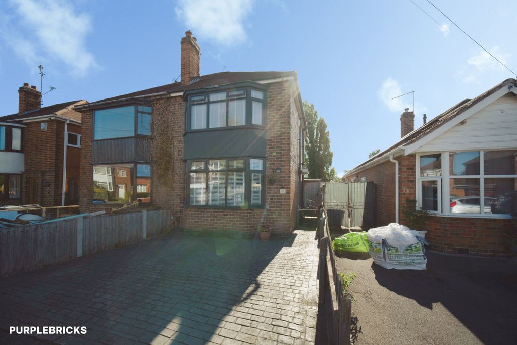 Property photo 1 of 22