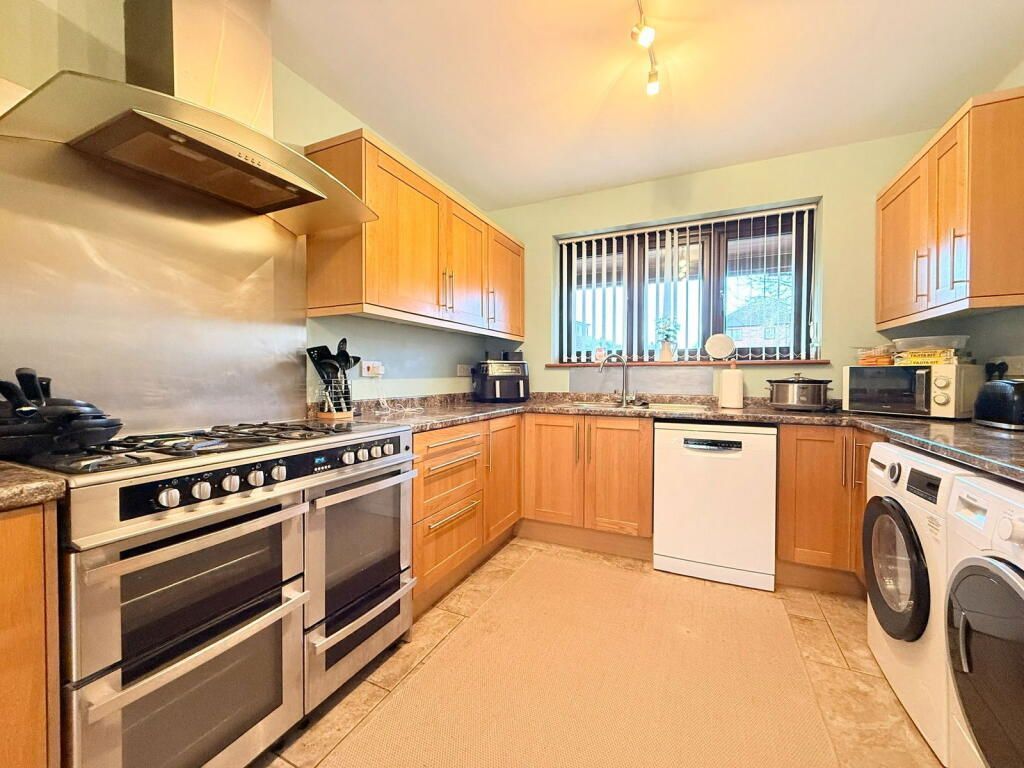 Property photo 3 of 30