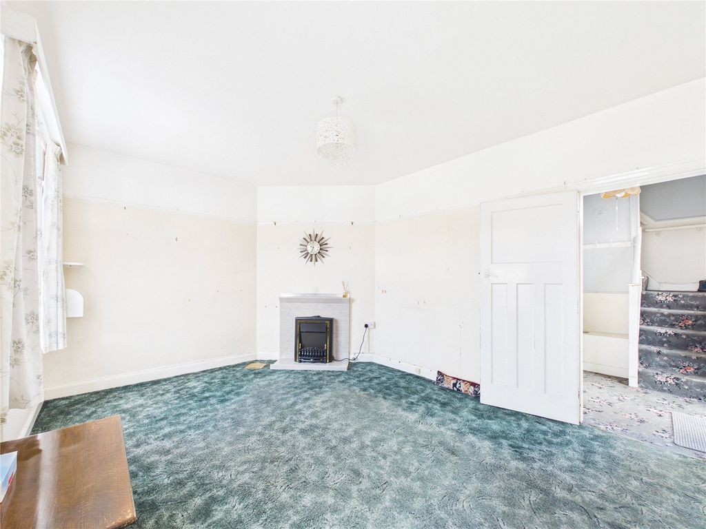 Property photo 3 of 19 Picture No. 05