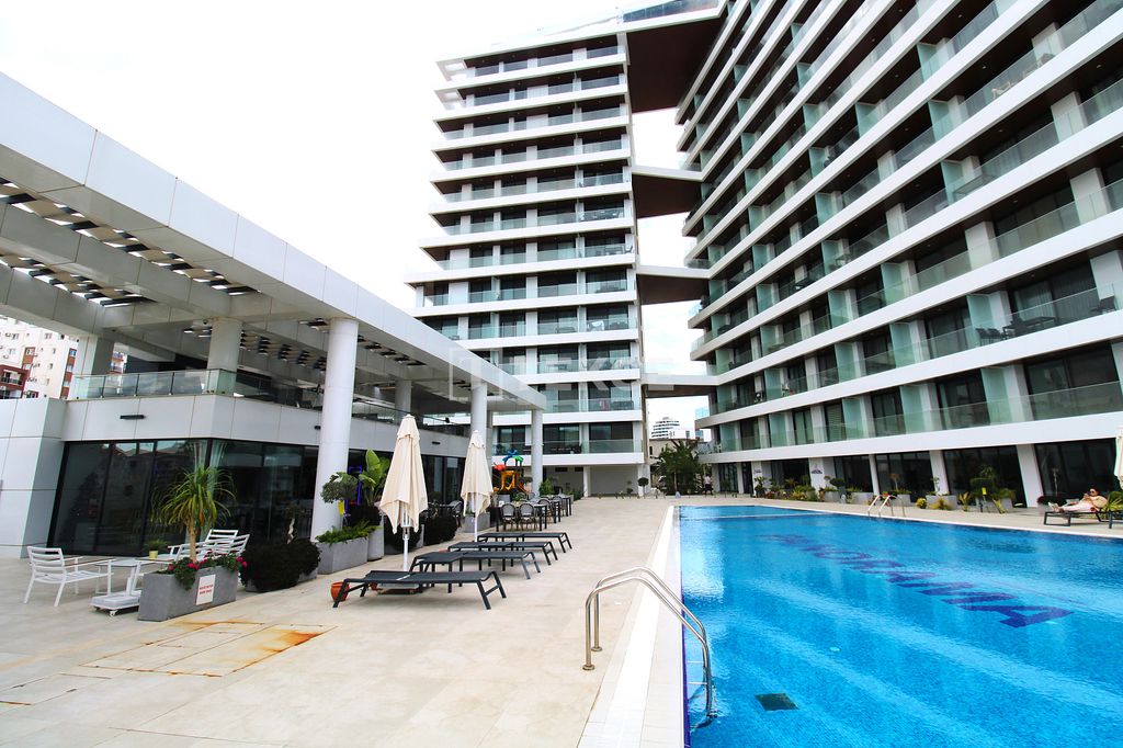 Property photo 1 of 27