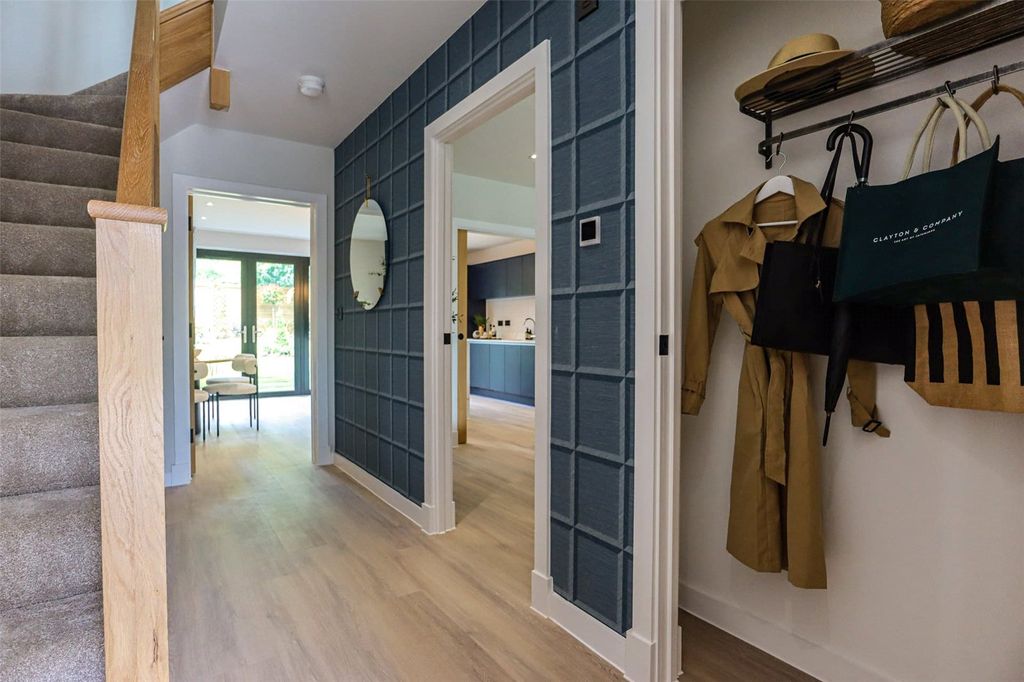 Property photo 2 of 19 House 2 - Show Home
