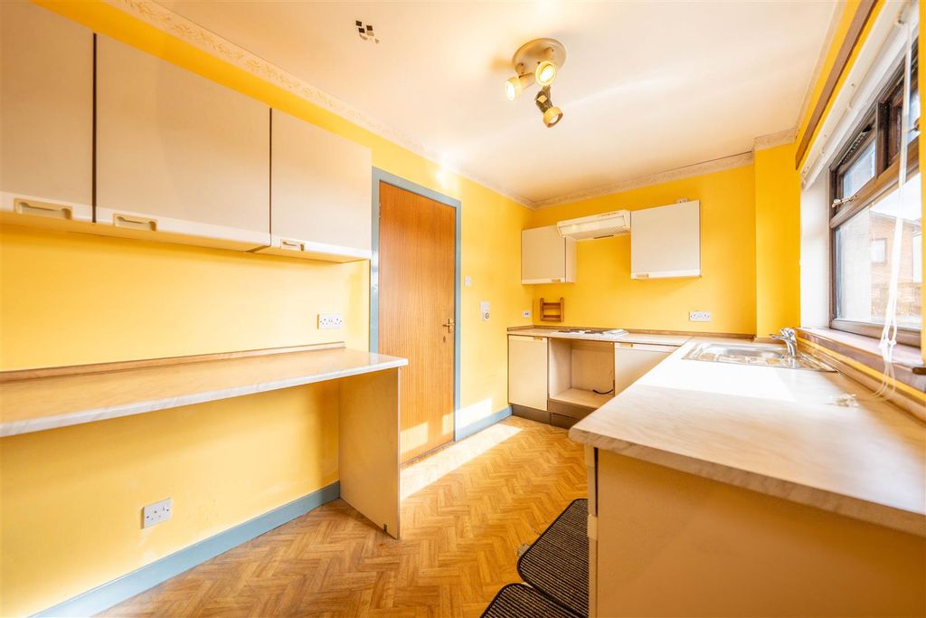 Property photo 2 of 14 Dsc00929-Hdr.Jpg