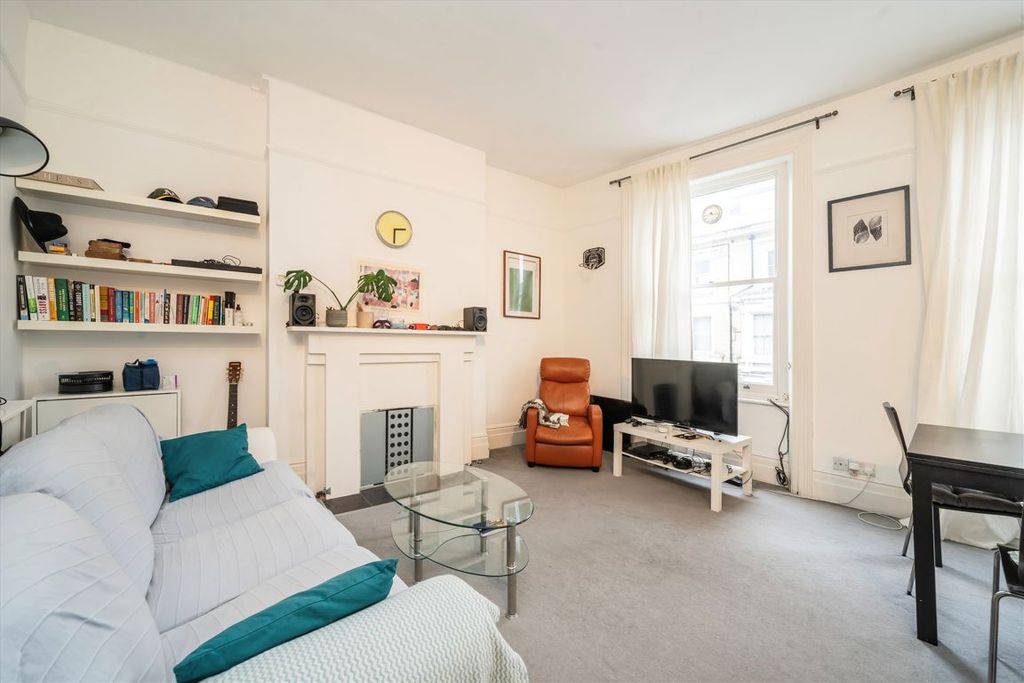 Property photo 2 of 5