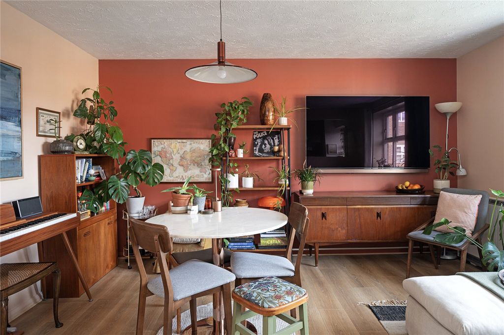 Property photo 1 of 12 Picture No. 14