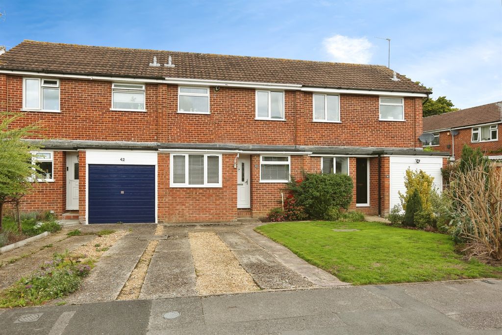 Property photo 1 of 17