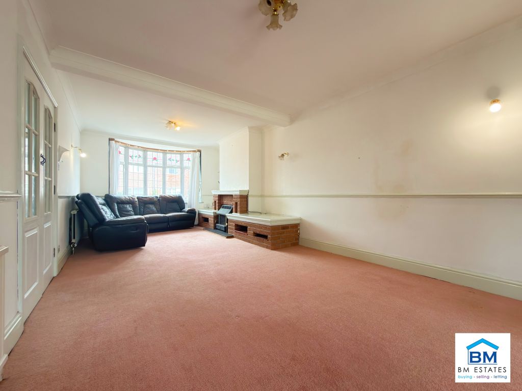 Property photo 3 of 10 Photo 1
