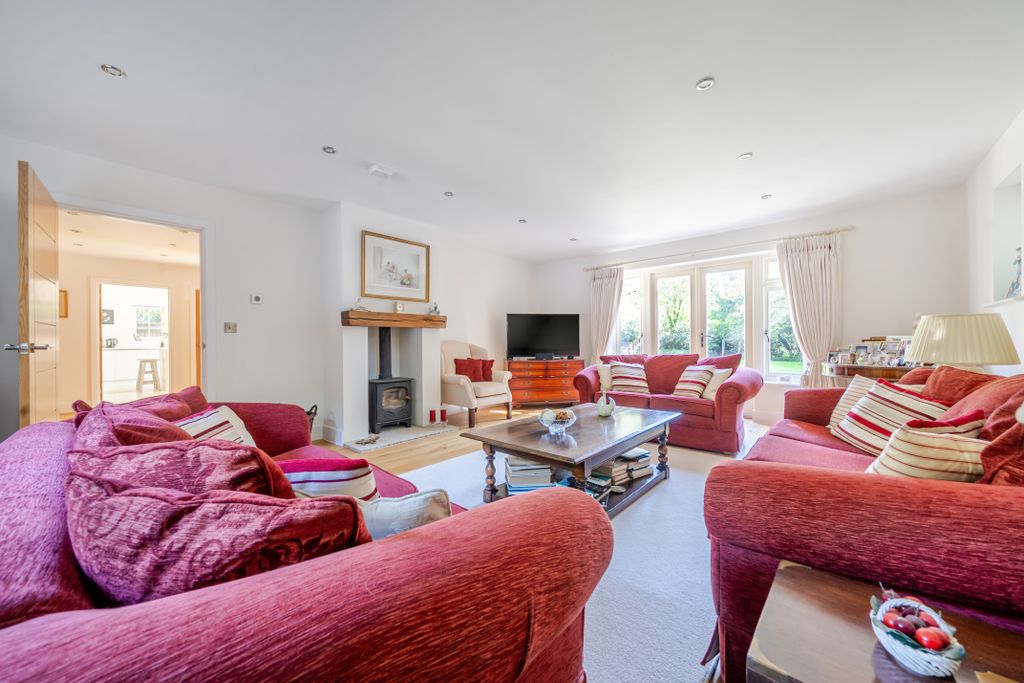 Property photo 3 of 19