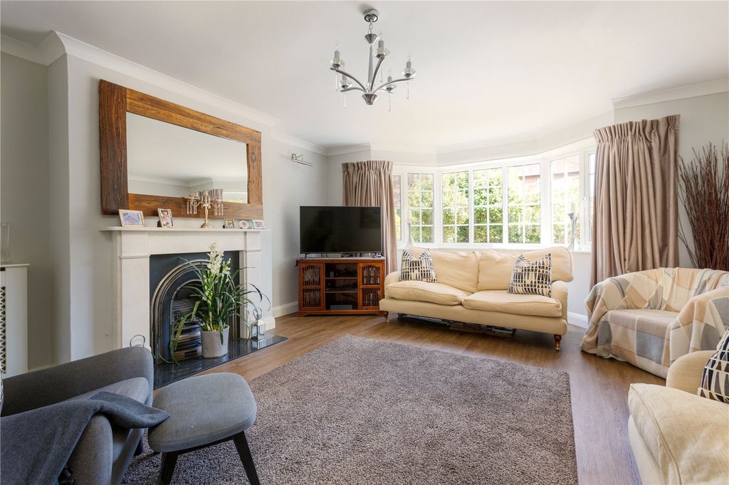 Property photo 3 of 10 Sitting Room