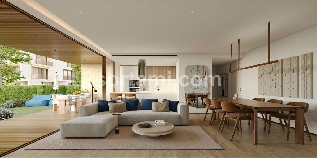 Property photo 2 of 31