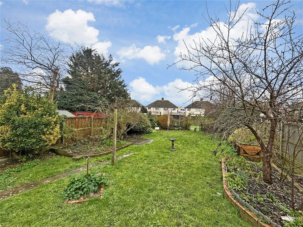 Property photo 3 of 9 Garden
