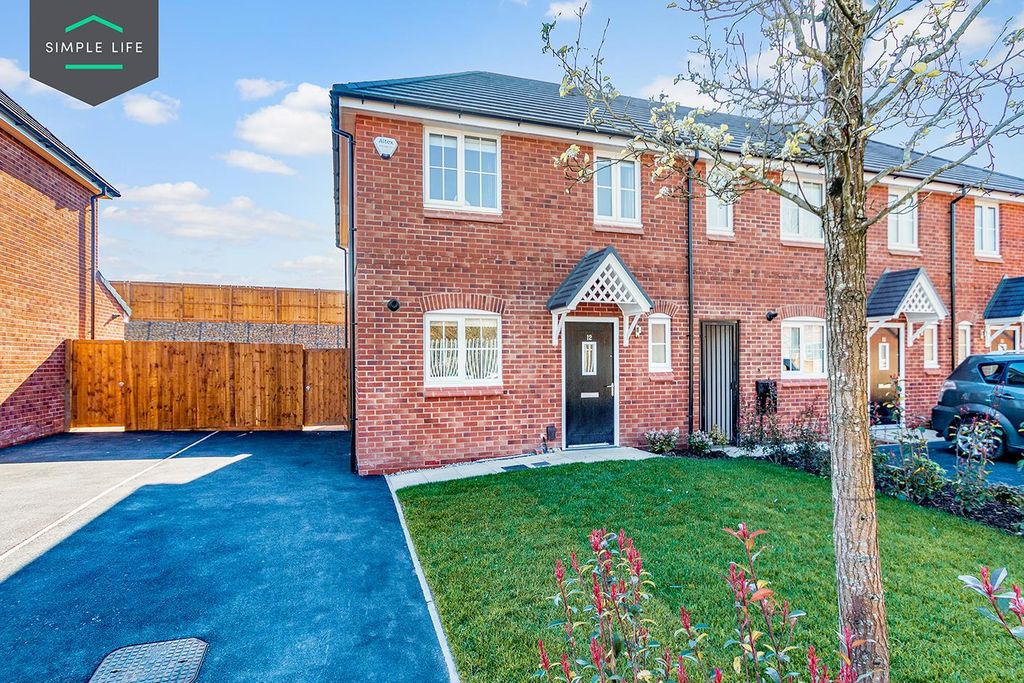 Property photo 1 of 10 Weaverc External.Jpg