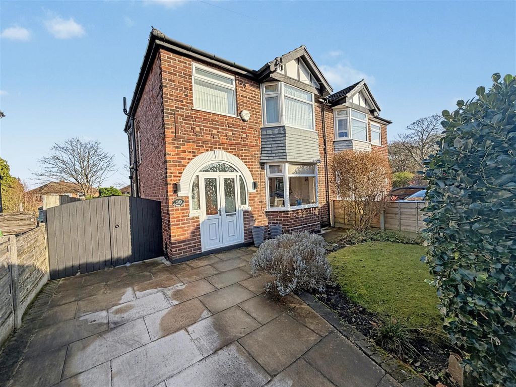 Property photo 1 of 32 Main Photo