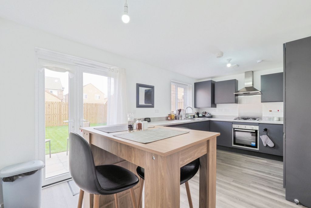 Property photo 1 of 16 Kitchen