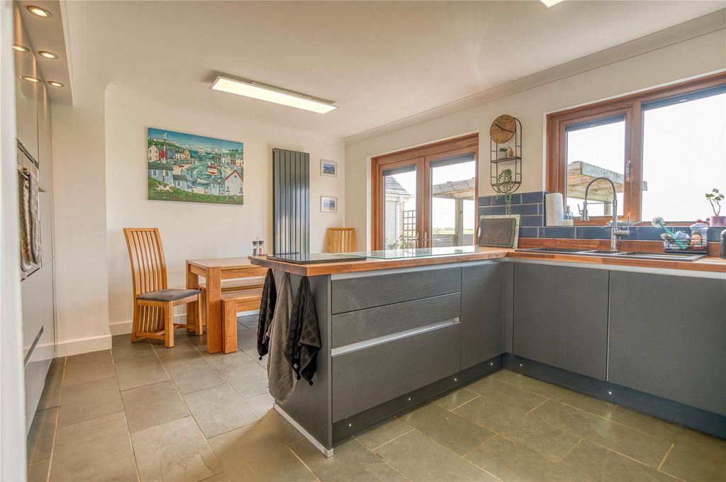 Property photo 3 of 27 Picture No. 07