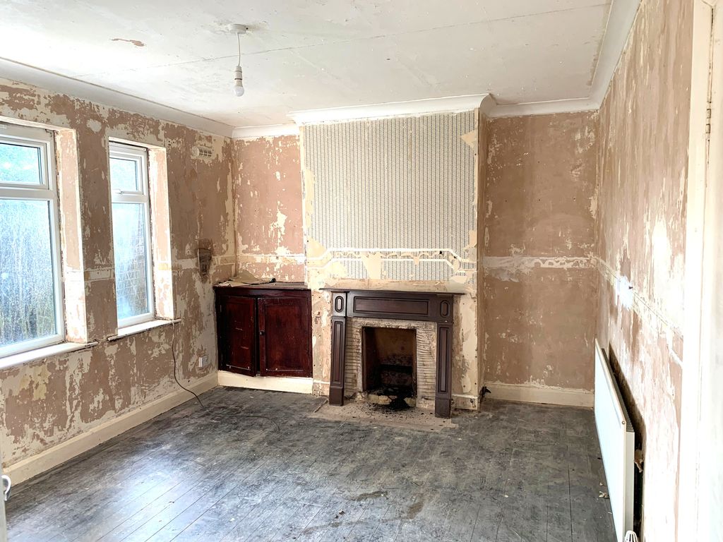 Property photo 2 of 10 A3