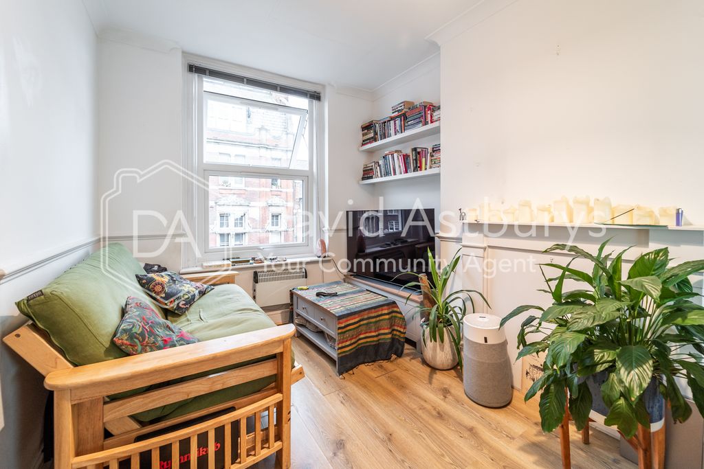 Property photo 2 of 8 Ndb01371