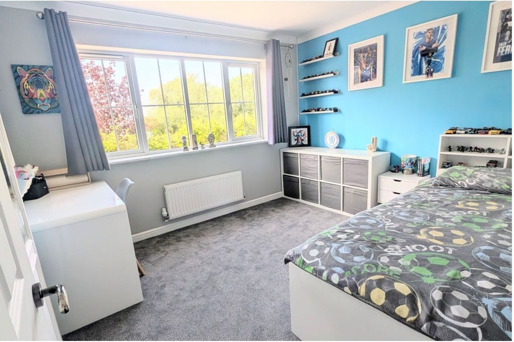 Additional image 11 of 4 bed detached house for saleLinnet Close, Littlehampton BN17
