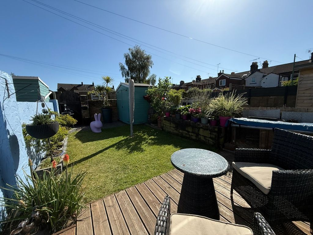 Property photo 2 of 26