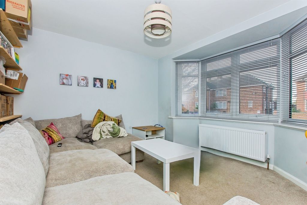 Property photo 3 of 11