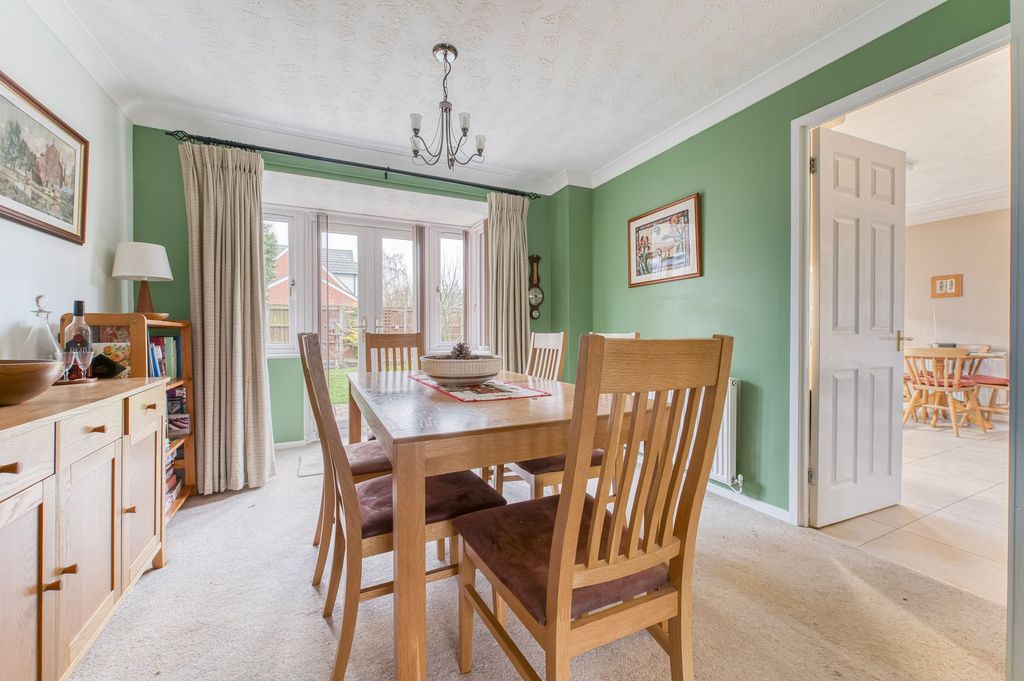 Property photo 3 of 19