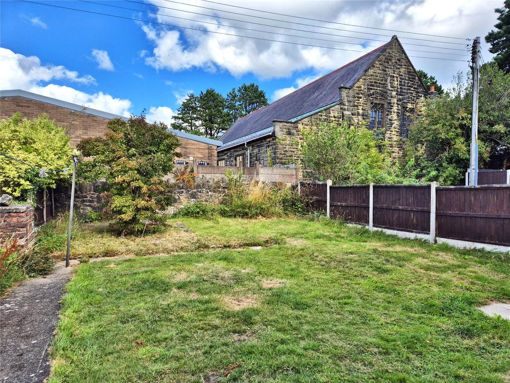 Property photo 3 of 14 Garden
