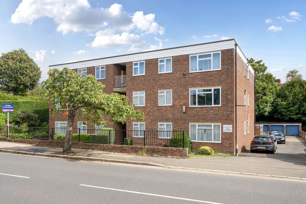 Property photo 1 of 11 1348485-18-68B99A...