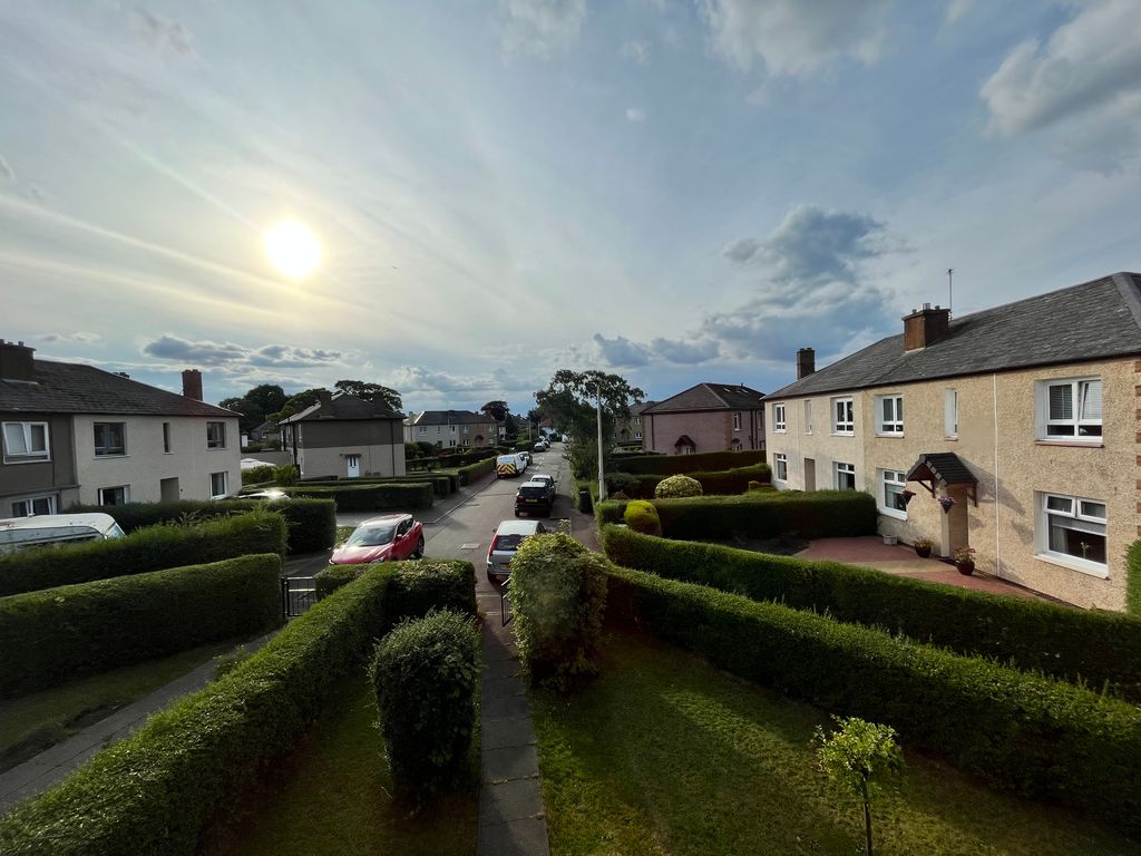 Property photo 2 of 14 Property