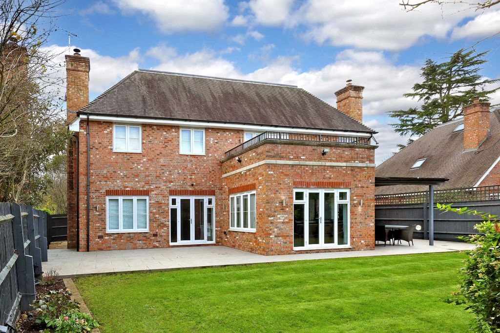 Property photo 3 of 23 Picture No. 06