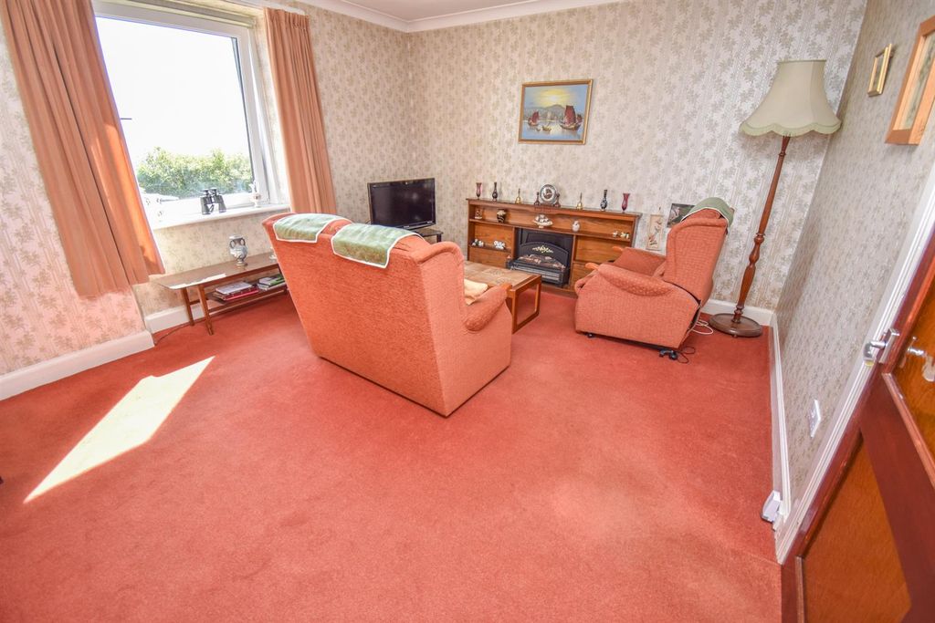 Property photo 3 of 21 Lounge (2)-2.Jpg