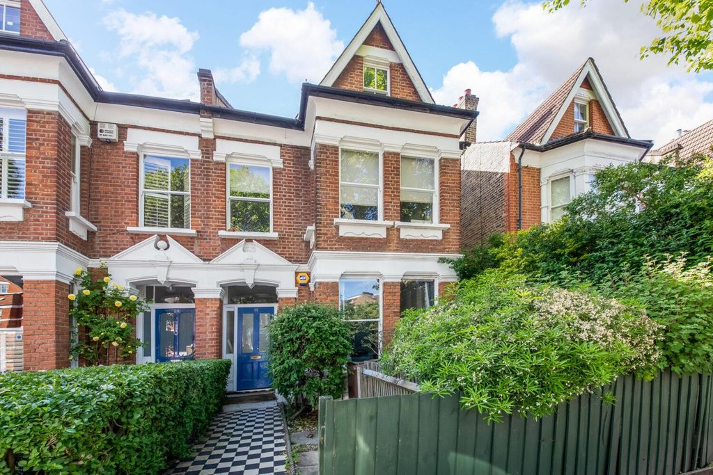 Property photo 1 of 10