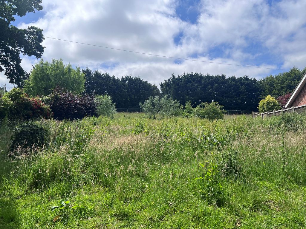 Property photo 3 of 5