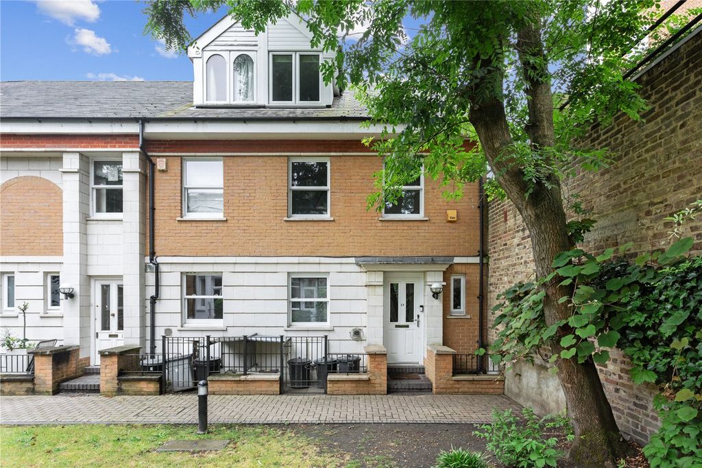 Property photo 2 of 11 Picture No. 12