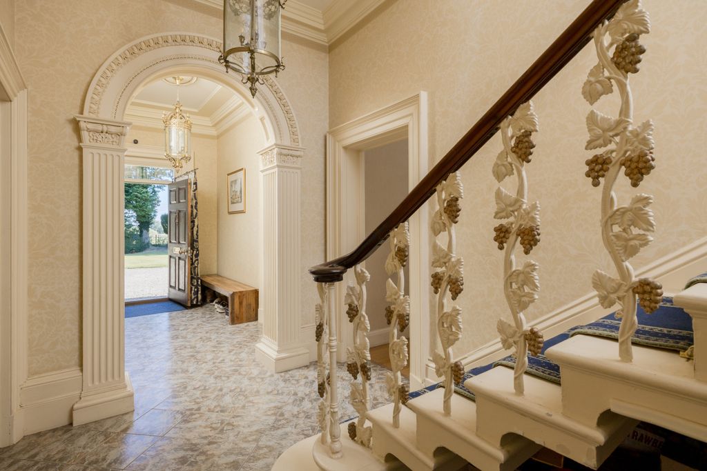 Property photo 3 of 31 Hallway